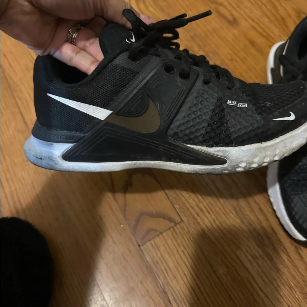 Nike Black and White Running Shoes